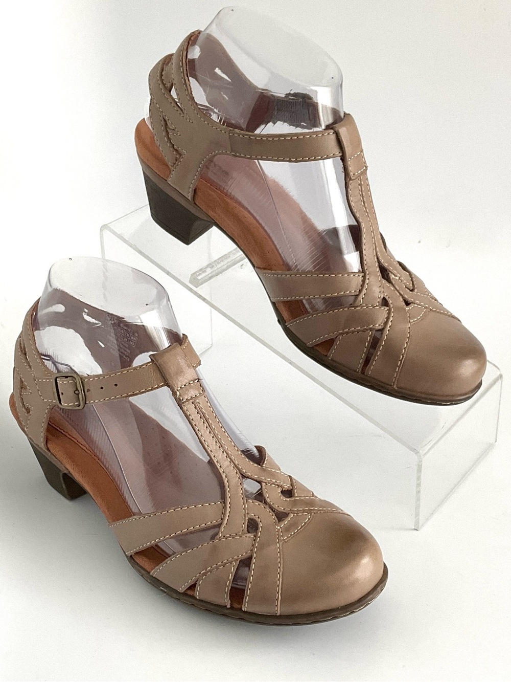 Rockport Cobb Hill Collection Women 7 Taupe T-Strap Low Heel Sandals NEW in Box